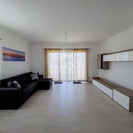 Close To Airport Apartment Żejtun 외부 사진