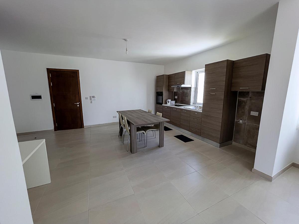 Close To Airport Apartment Żejtun 외부 사진